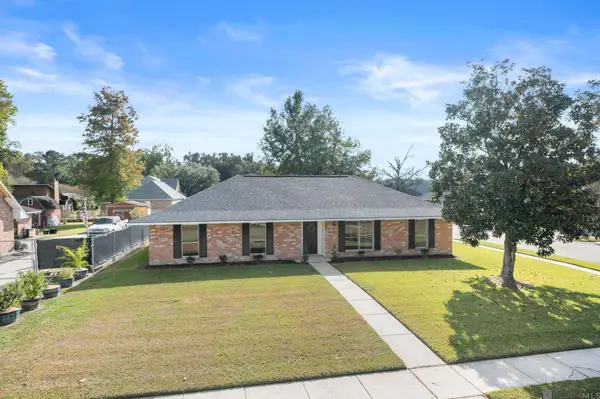 1005 E Palmview St, Gonzales, LA 70737