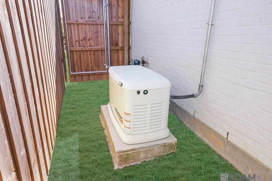 38182 Emery Ln, Prairieville, LA 70769 - Image #3