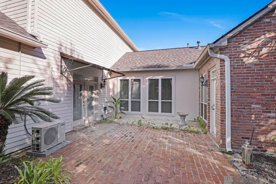 6285 Tezcuco Ct, Gonzales, LA 70737 - Image #3