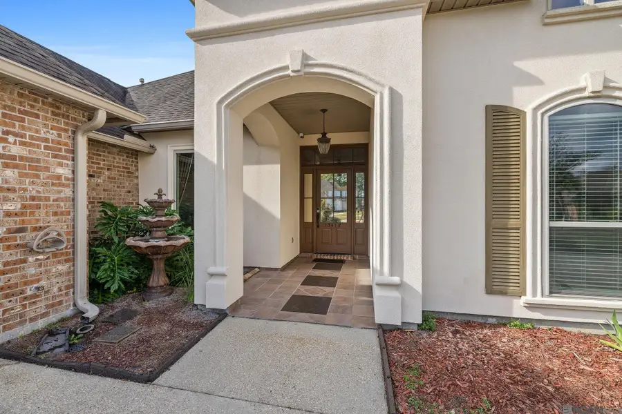 13417 Williamsburg Dr, Walker, LA 70785 - Image #2