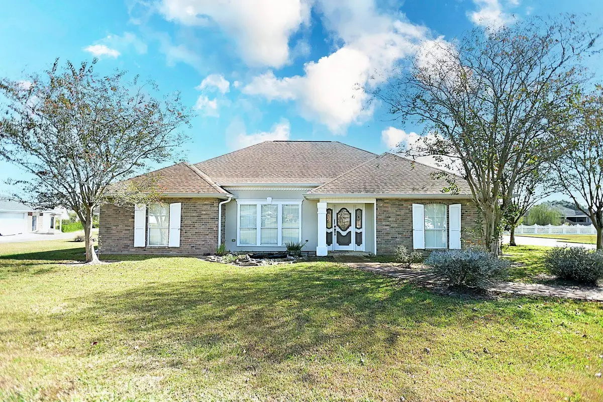 1403 East Camellia Drive, Thibodaux, LA 70301 - #1