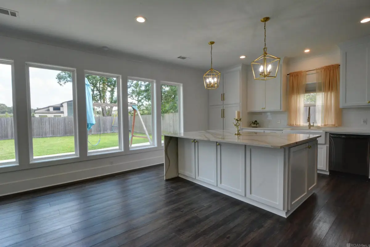 245 Marion Dr, Baton Rouge, LA 70806 - Image #1