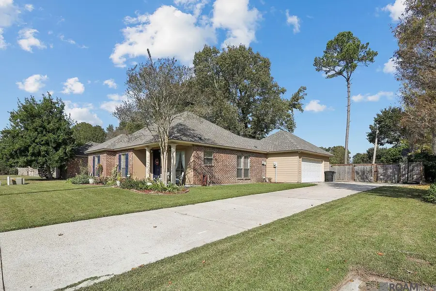 316 Lake Worth Dr, Baton Rouge, LA 70810 - Image #2