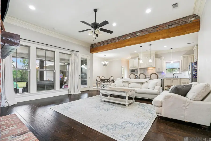 16357 Parker Place Dr, Prairieville, LA 70769 - Image #3