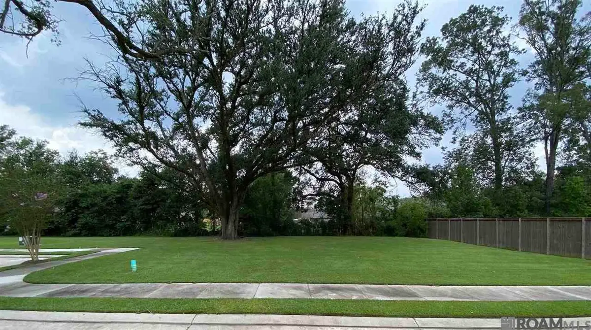 111 Highland View Ct, Baton Rouge, LA 70808 - Image #1