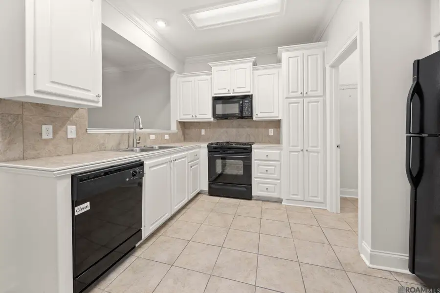 12500 Old Hammond Hwy #J2, Baton Rouge, LA 70816 - Image #3