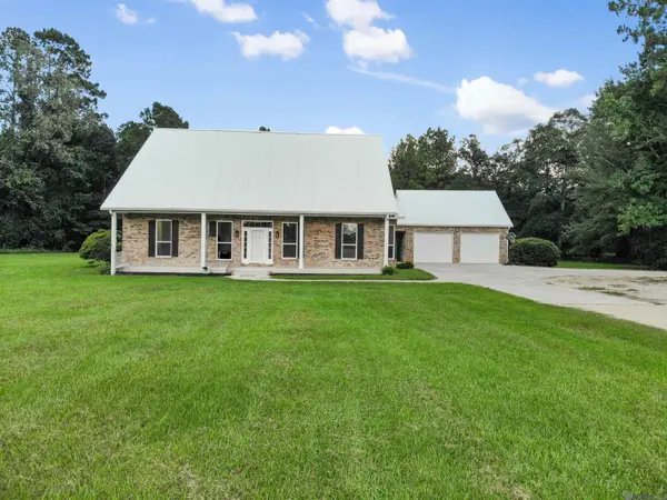 39062 Reinninger Rd, Denham Springs, LA 70706