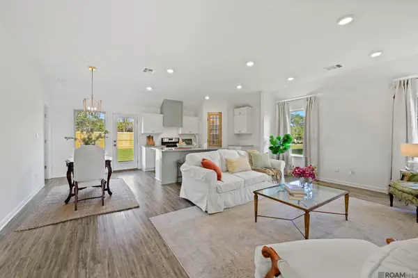 5417 Greenridge Ln, Zachary, LA 70791