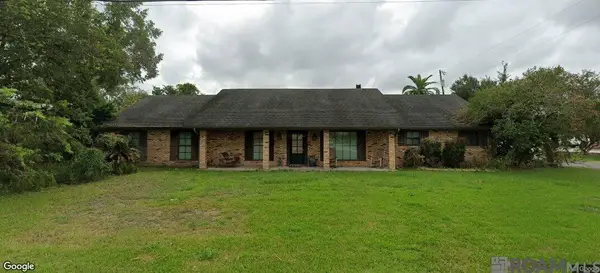 1212 Grand Point Ave, Breaux Bridge, LA 70517