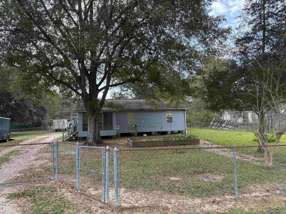 11390 Dubois Ln, Denham Springs, LA 70726 - Image #1