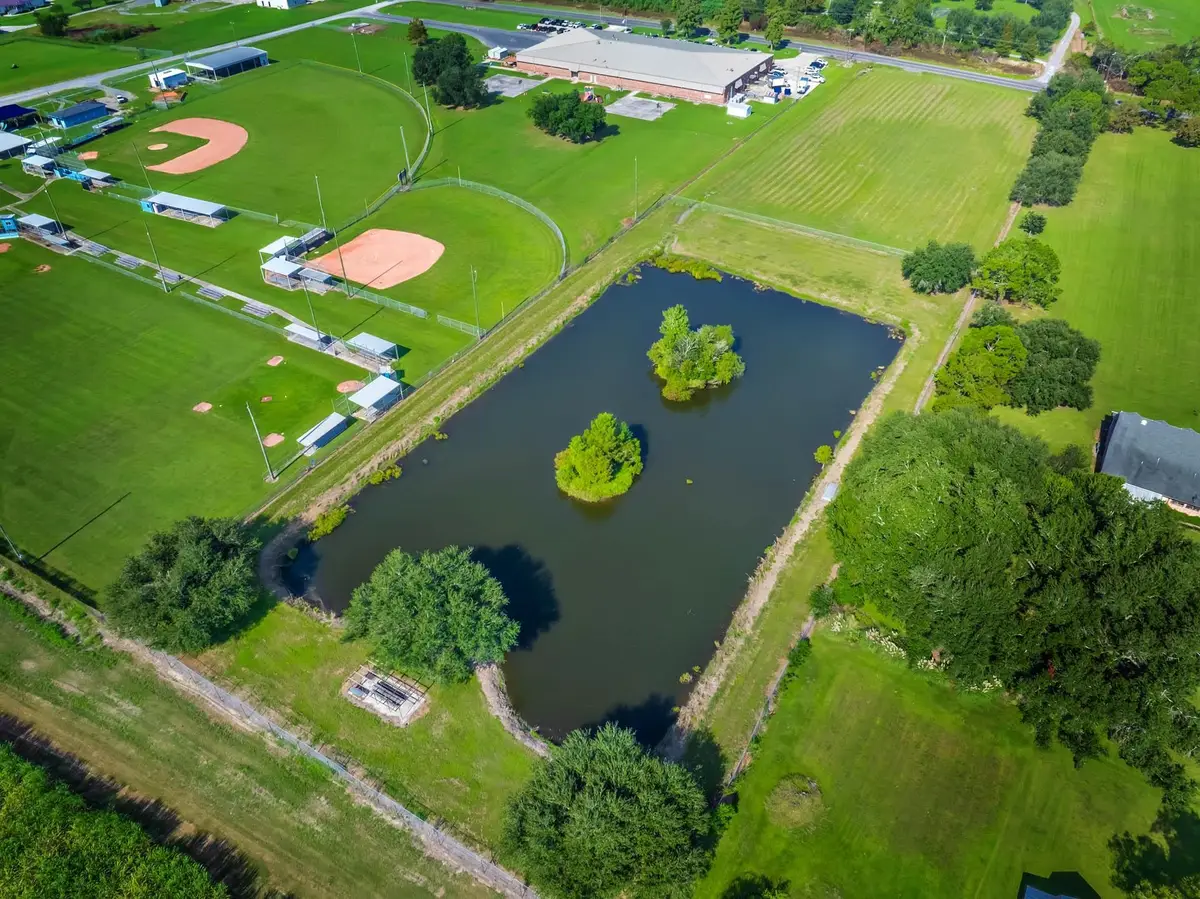 617 Bayou Dularge Rd, Houma, LA 70363 - #1