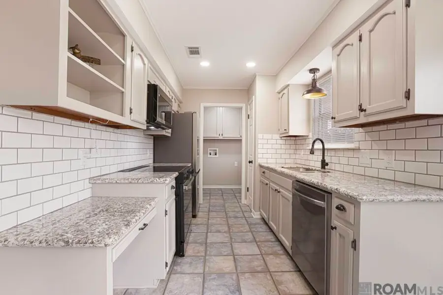 16199 N Galvez Ave, Prairieville, LA 70769 - Image #3