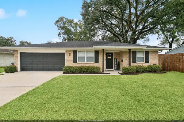509 Chatsworth Dr, Laplace, LA 70068