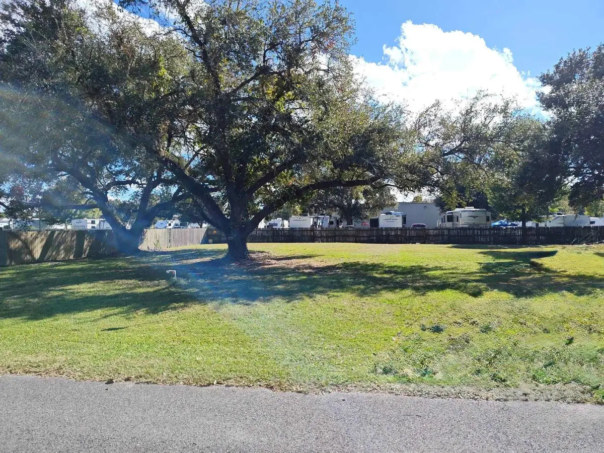 127 Doris, Amelia, LA 70340 - #1