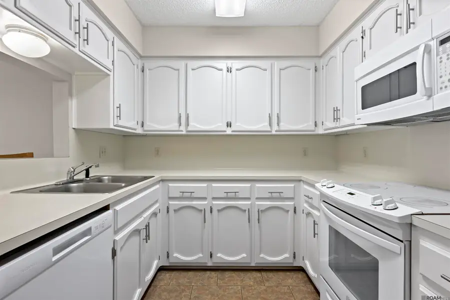 141 E Boyd Dr #201, Baton Rouge, LA 70808 - Image #2