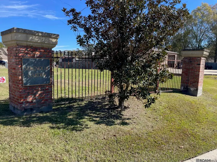 22-A Magnolia Garden Ct, Denham Springs, LA 70726 - Image #2