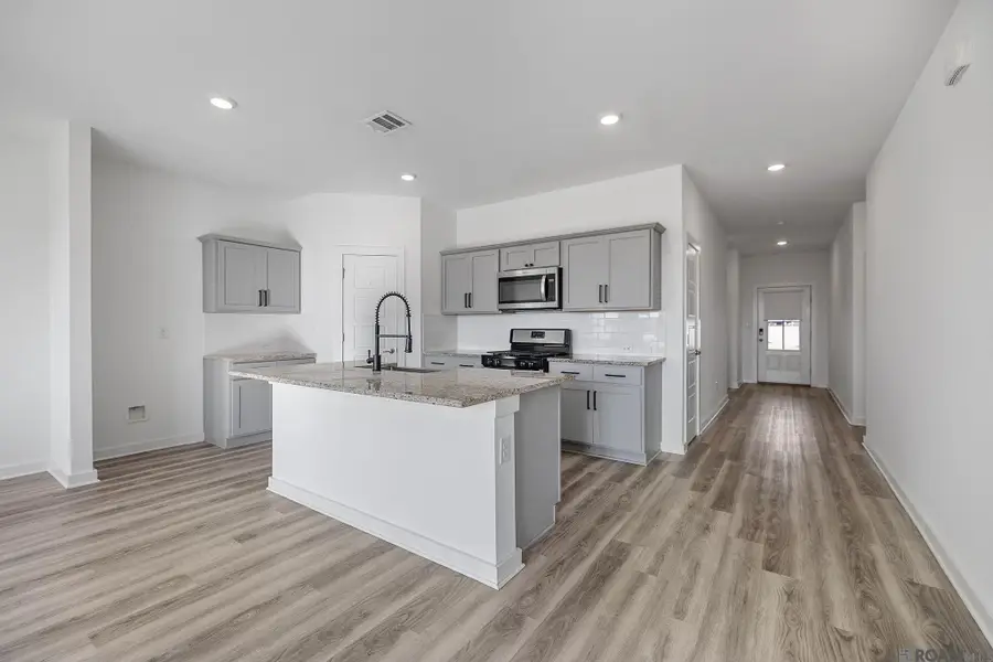 12856 Silverbell Ave, Denham Springs, LA 70726 - Image #3