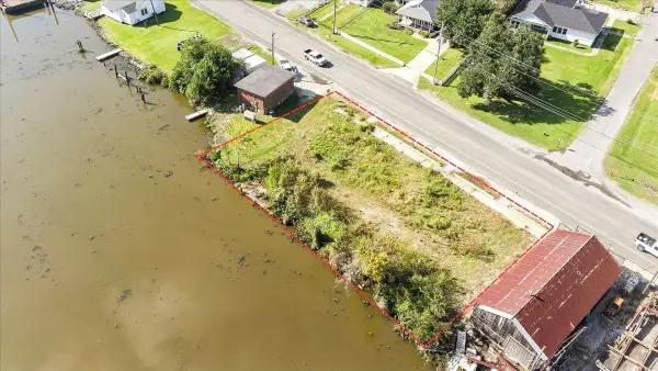 2801 West Main Street, Cut Off, LA 70345