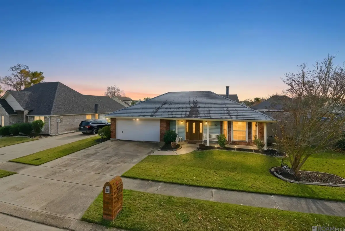 328 N Canterbury Dr, Laplace, LA 70068 - Image #1