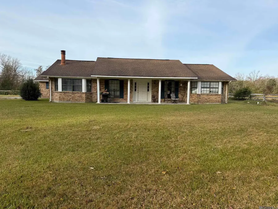 18565 Aydell Ln, French Settlement, LA 70733 - Image #2