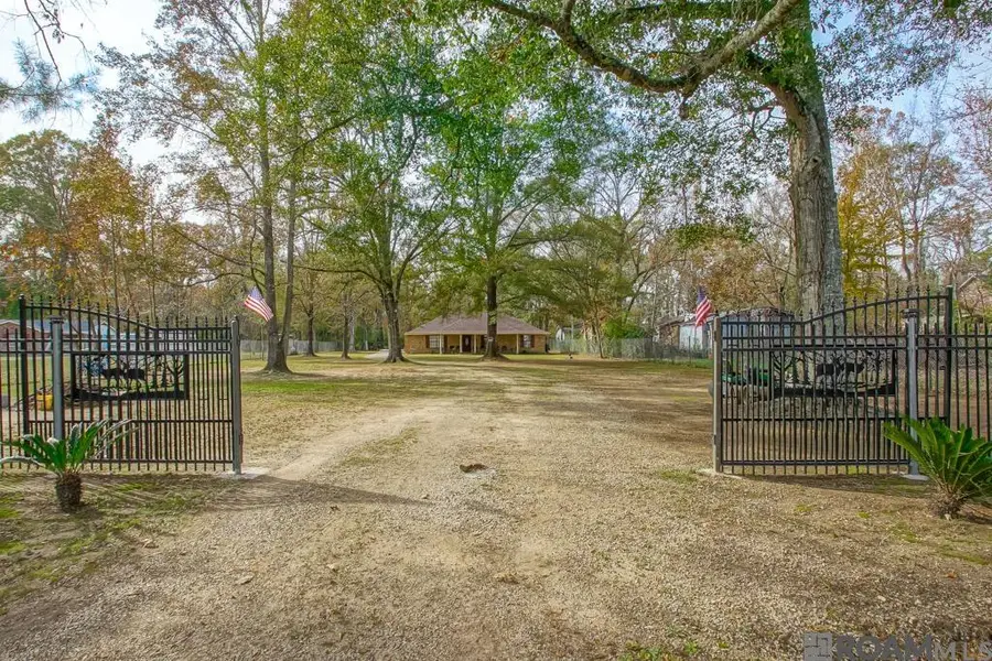 31833 Lawrence St, Denham Springs, LA 70726 - Image #3