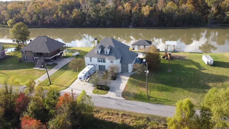 18429 Amite Acres Dr, Prairieville, LA 70769 - #2