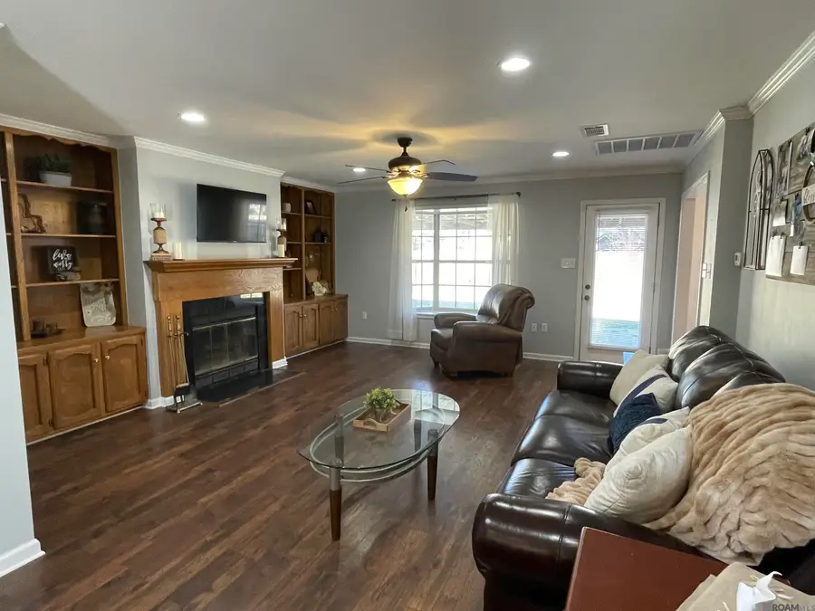 14162 Troy Duplessis Rd, Gonzales, LA 70737 - #3