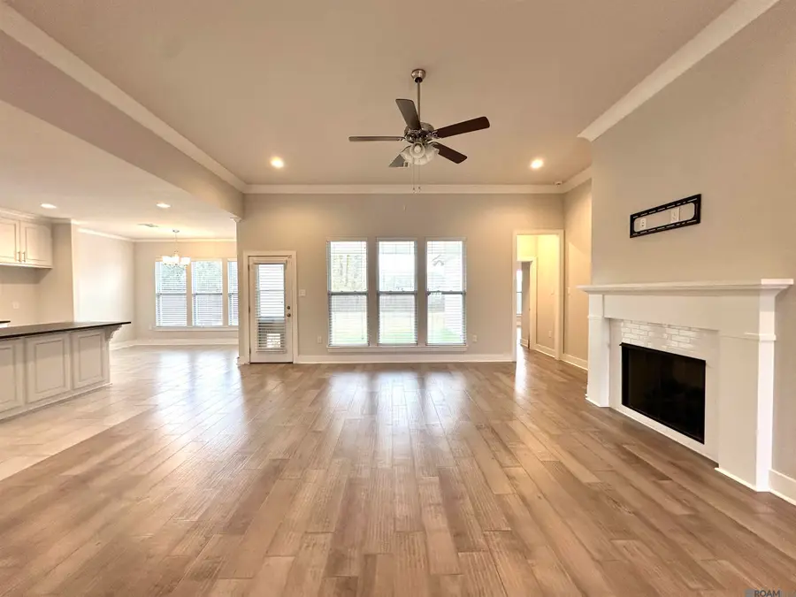 39177 High Creek Ave, Gonzales, LA 70737 - Image #2