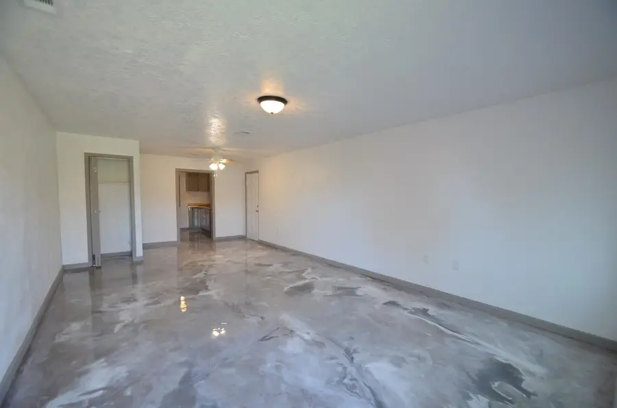 241 Bergeron St, Houma, LA 70364 - #2
