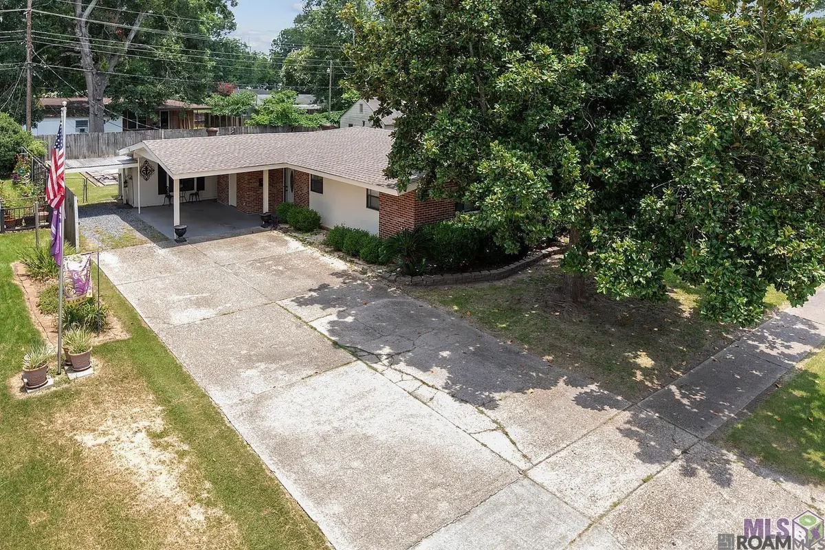 626 Bluebell St, Port Allen, LA 70767 - Image #1