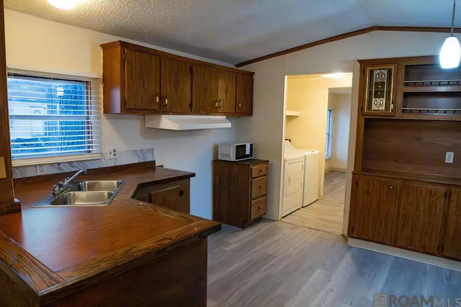 9815 Adam Dr, Denham Springs, LA 70726 - Image #3