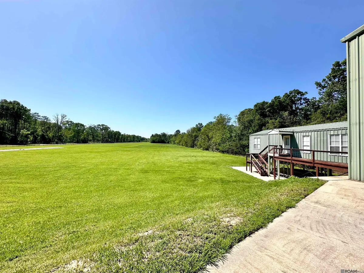 17101 Airport Dr, Prairieville, LA 70769 - Image #1