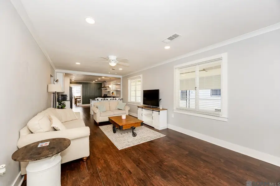 423 Avenue E, Port Allen, LA 70767 - Image #3