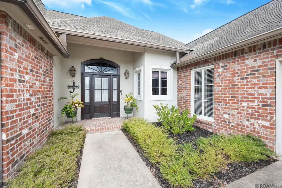 18003 Bellingrath Lakes Ave, Greenwell Springs, LA 70739 - Image #2