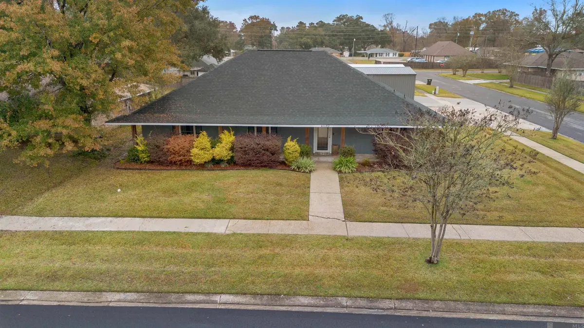 40182 La Rochelle Rd, Prairieville, LA 70769 - Image #1