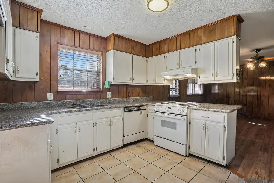 1642 Mary Sue Dr, Baton Rouge, LA 70810 - Image #3