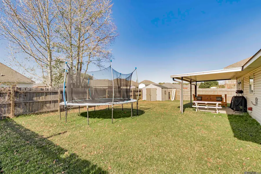 36001 Portsmouth Dr, Denham Springs, LA 70706 - Image #3