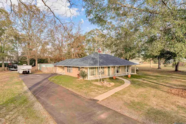 18506 Belle Grove Rd, Prairieville, LA 70769