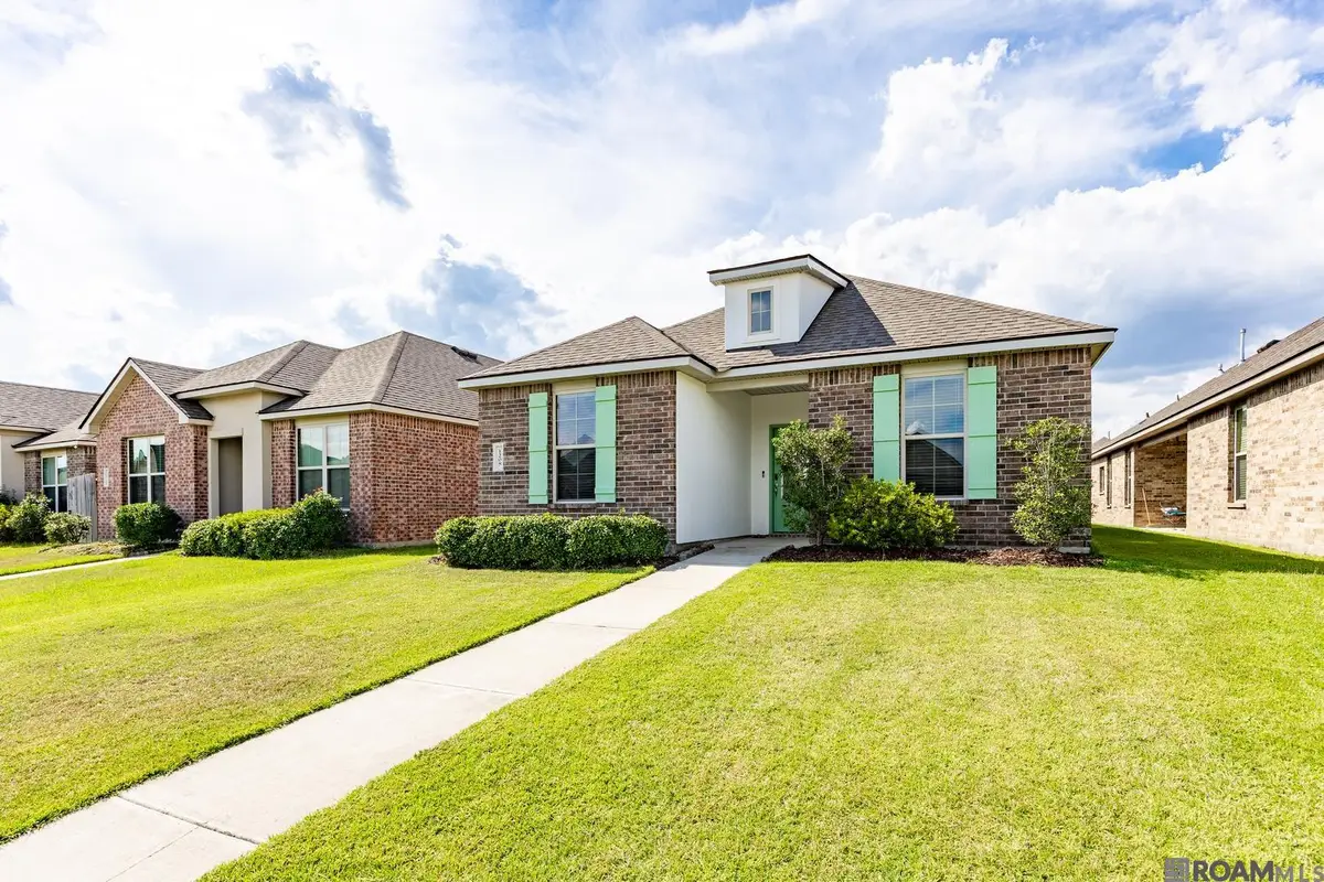 1208 Foxtail Dr, Baton Rouge, LA 70820 - Image #1