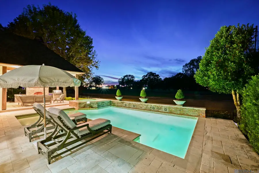 18663 Santa Maria Dr, Baton Rouge, LA 70809 - Image #2