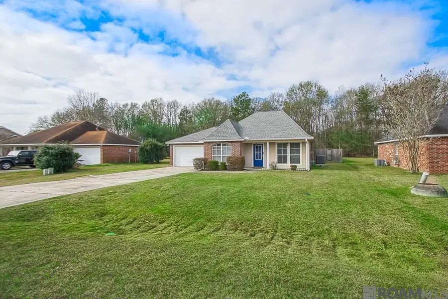36221 Lynchburg Dr, Denham Springs, LA 70706 - Image #3