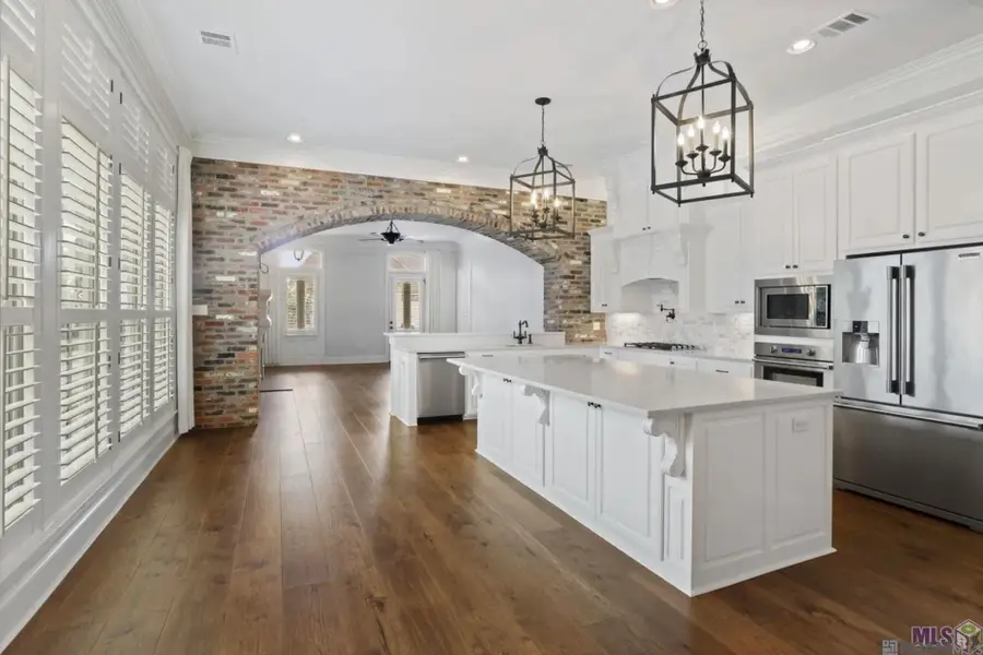 15512 Rose Meadow Dr, Baton Rouge, LA 70817 - Image #2