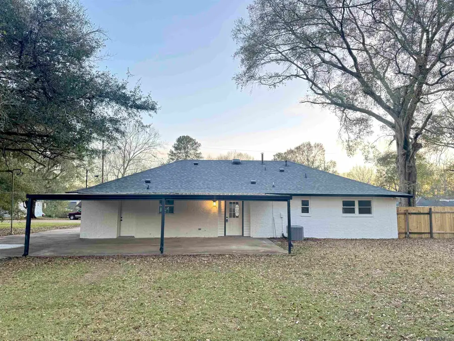 12757 Canterbury Dr, Baton Rouge, LA 70814 - Image #2