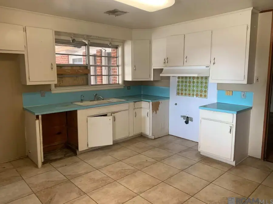 32640 Francise St, White Castle, LA 70788 - Image #2