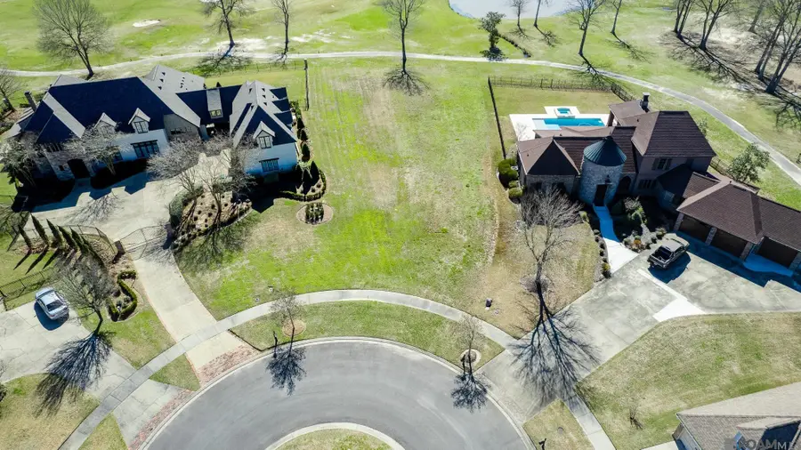 2621 Muirfield Dr, Zachary, LA 70791 - Image #2