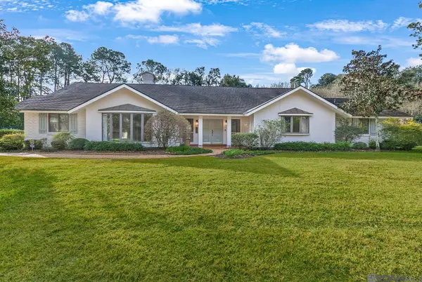 6152 Overton Dr, Baton Rouge, LA 70808