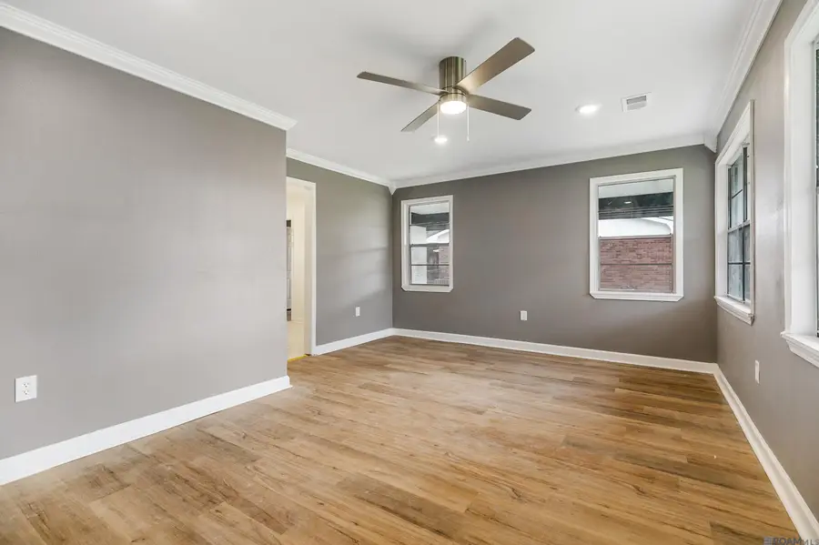 5921 Linden Dr, Baton Rouge, LA 70805 - Image #2