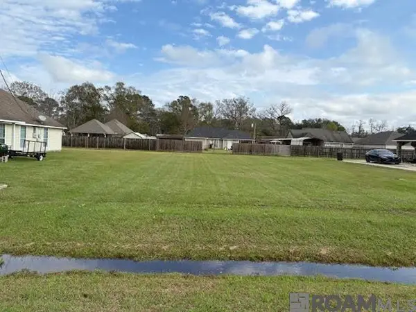 1122 S Hempshire Ave, Gonzales, LA 70737