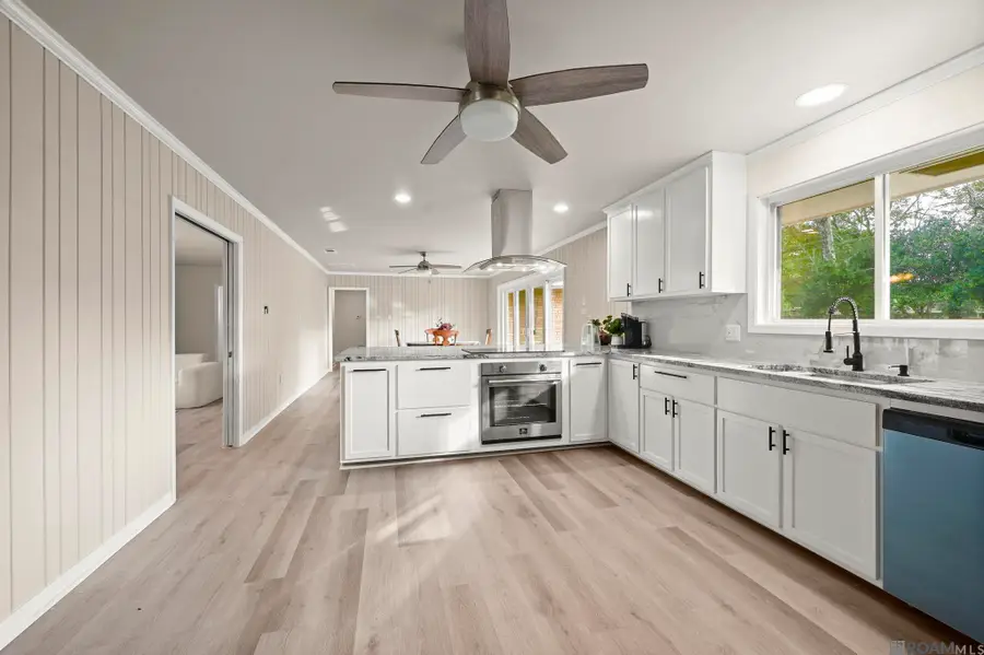 555 Woodhaven St, Baton Rouge, LA 70815 - Image #2