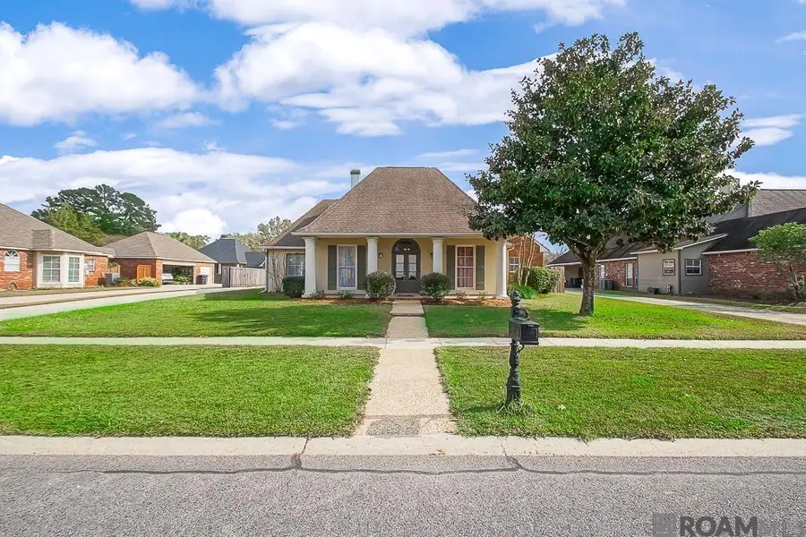 3975 White Oak Trace Dr, Baton Rouge, LA 70817 - Image #2